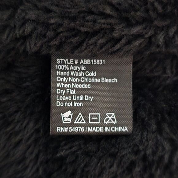 David and Young Hat & Gloves Women's OSFM Black Beanie Knit Very Soft NWT - Picture 15 of 16